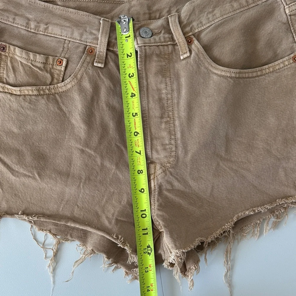 Levi's Women's Brown 501 Denim Jean Shorts - Picture 4 of 4